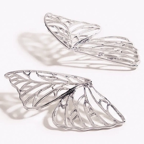 ⚜️[𝟯/$𝟭𝟴]⚜️Large Butterfly Bohemian Earrings NEW - Picture 8 of 10